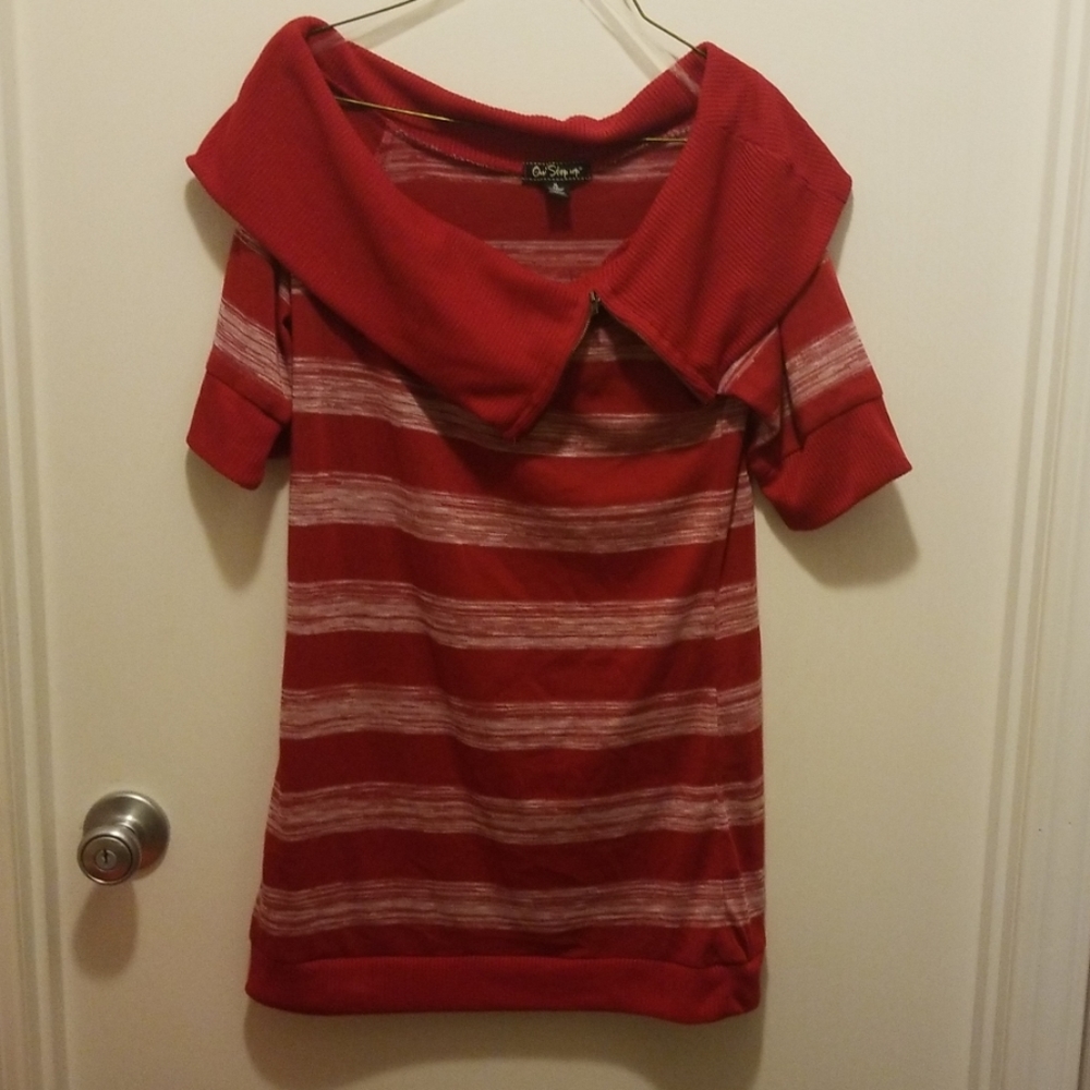 Zip collar top